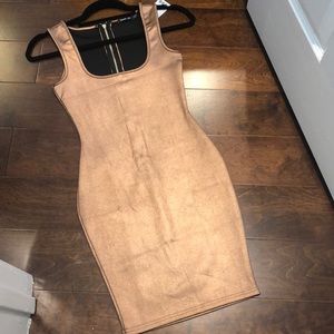 LAST CHANCE‼️NWT ✨Boohoo Petite Dress✨